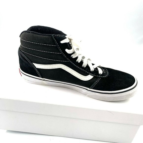 chuck taylor nubuck black